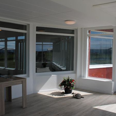 Ocean Beach Apartments Stokkseyri Екстериор снимка